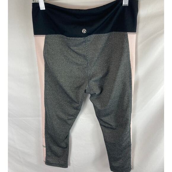Marika Sport Grey Crop Leggings Size Medium - Picture 6 of 6